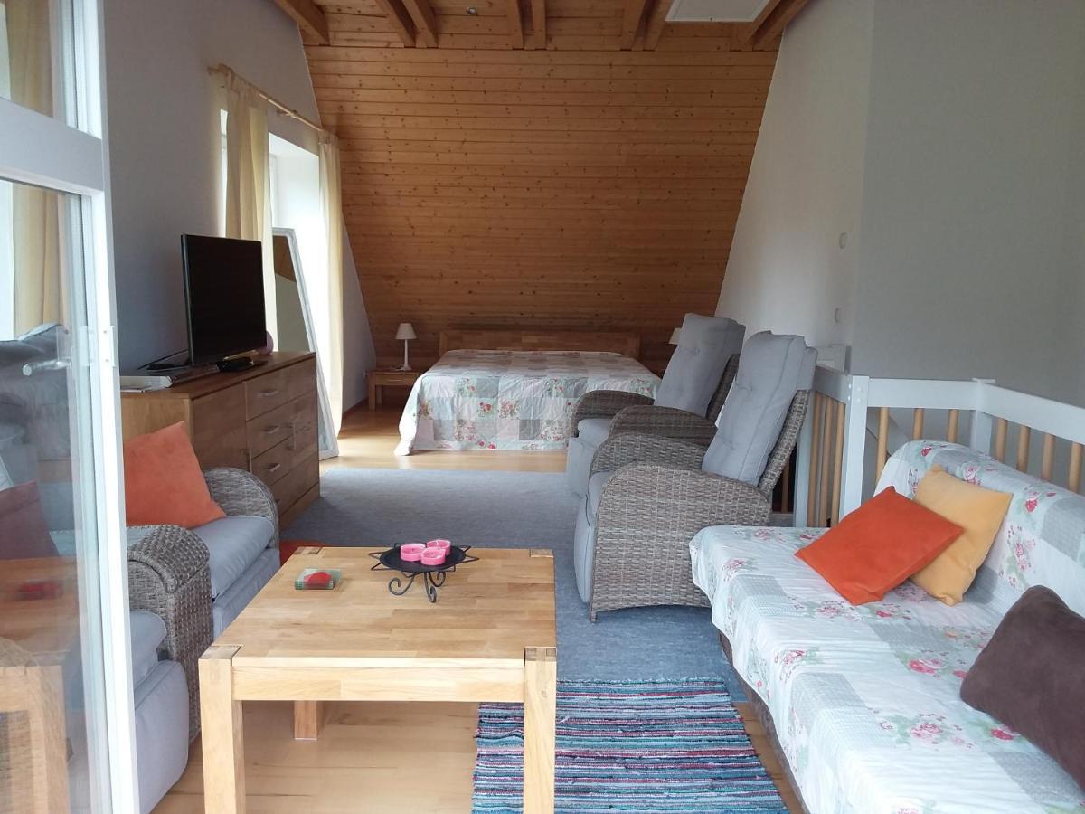 Haus Rosengarten- Ruhige Ferienwohnungen Im Gruenen Sehlen Extérieur photo