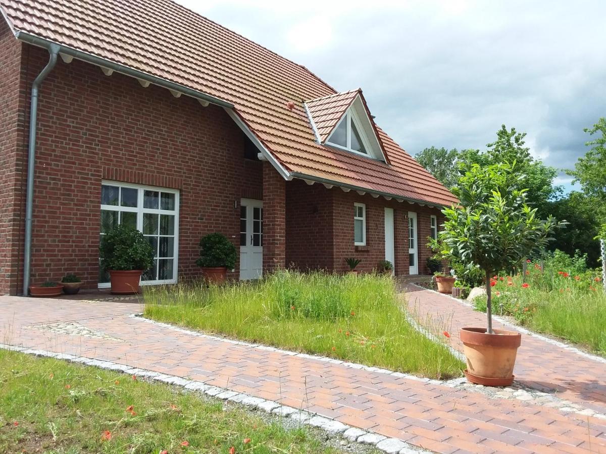 Haus Rosengarten- Ruhige Ferienwohnungen Im Gruenen Sehlen Extérieur photo
